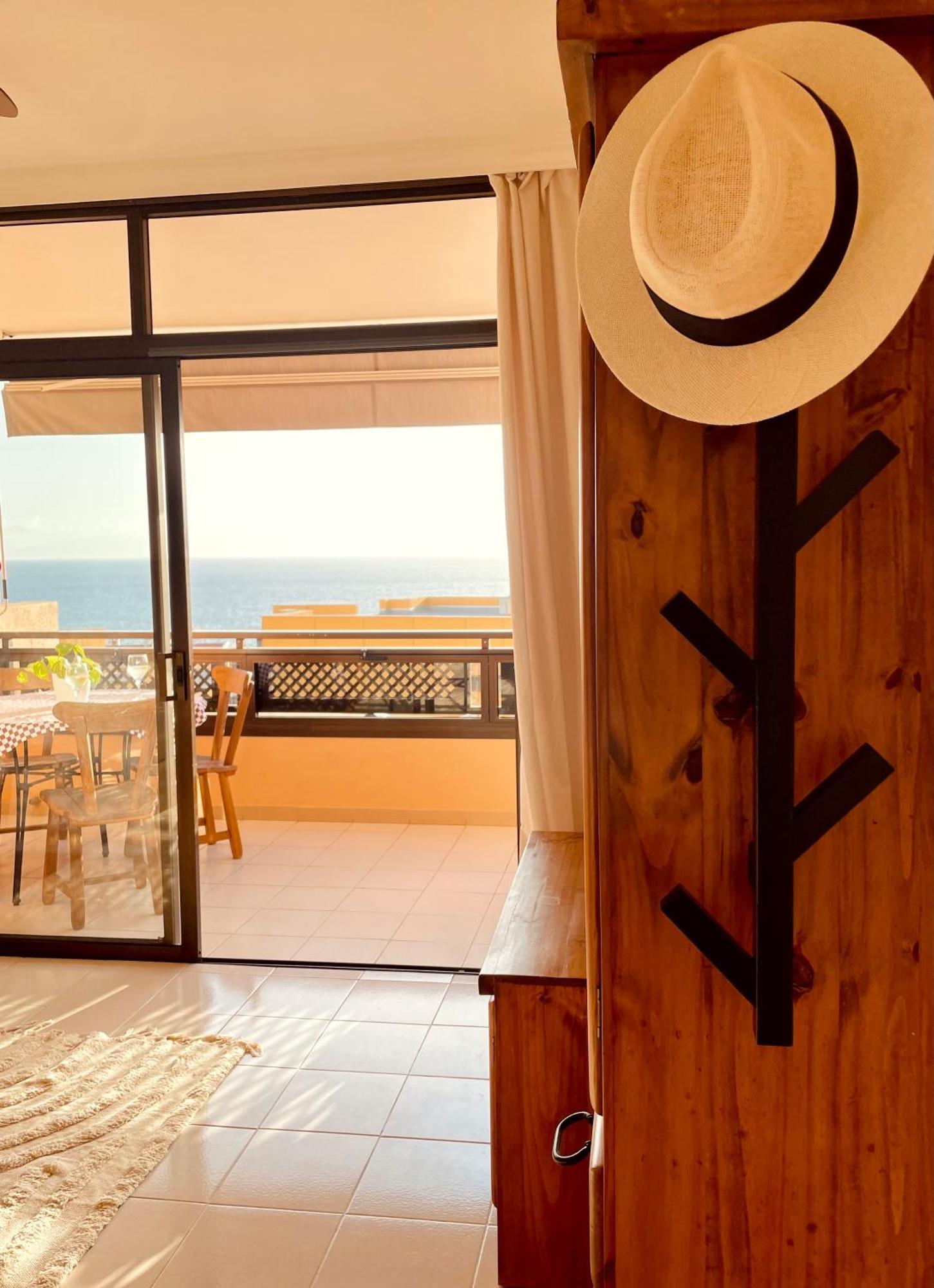Casa Hugo - Ocean View, Quiet Pool, Fibre Net, Los Gigantes Puerto de Santiago  Exterior photo