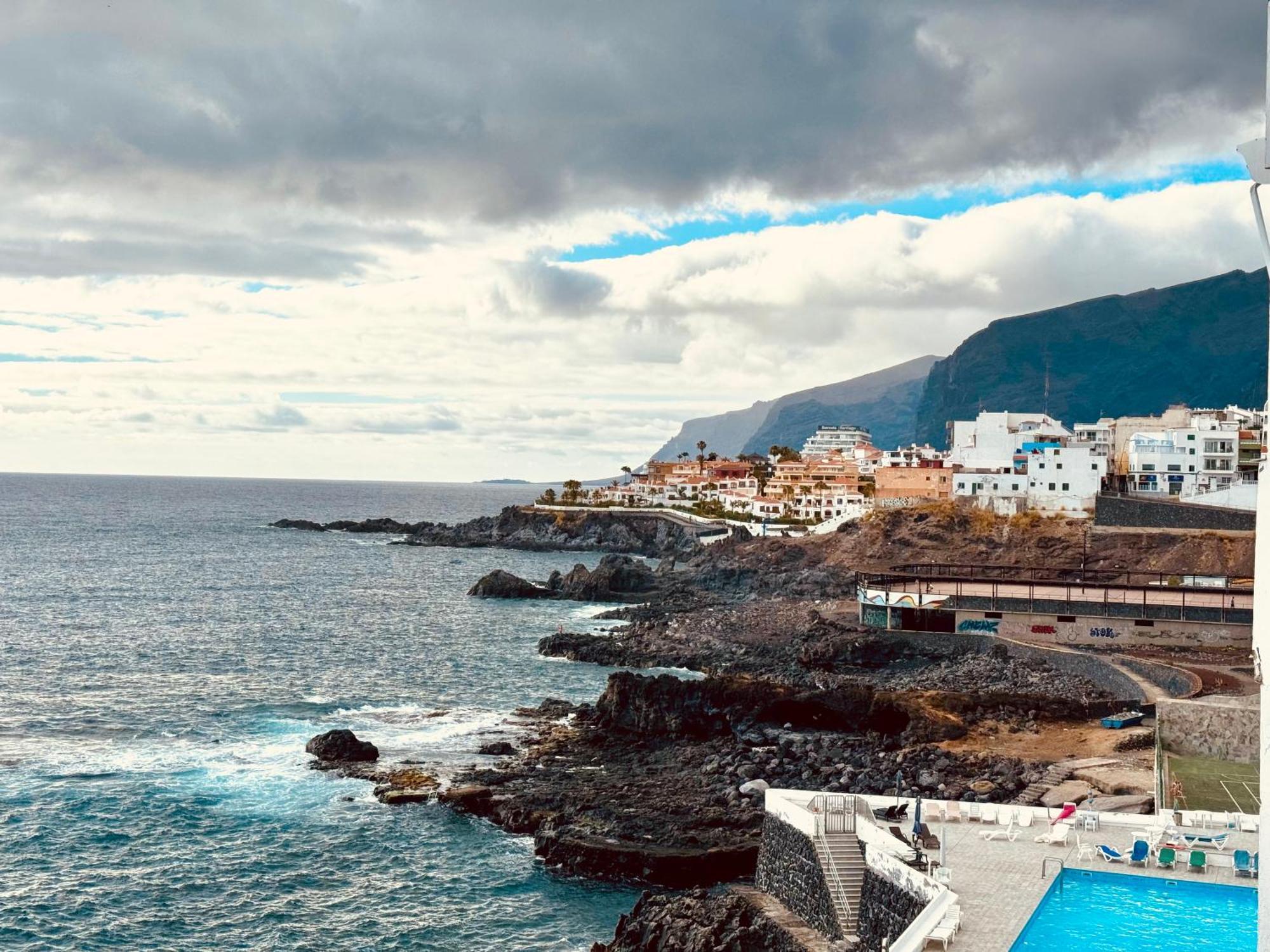 Casa Hugo - Ocean View, Quiet Pool, Fibre Net, Los Gigantes Puerto de Santiago  Exterior photo